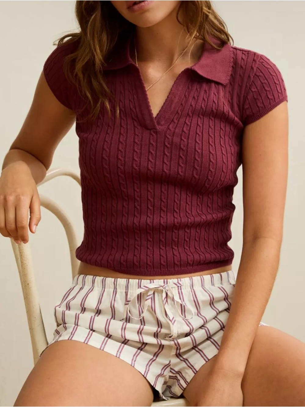 AE V-Neck Cable Knit Sweater Polo Bordeaux burgundy short sleeve medium